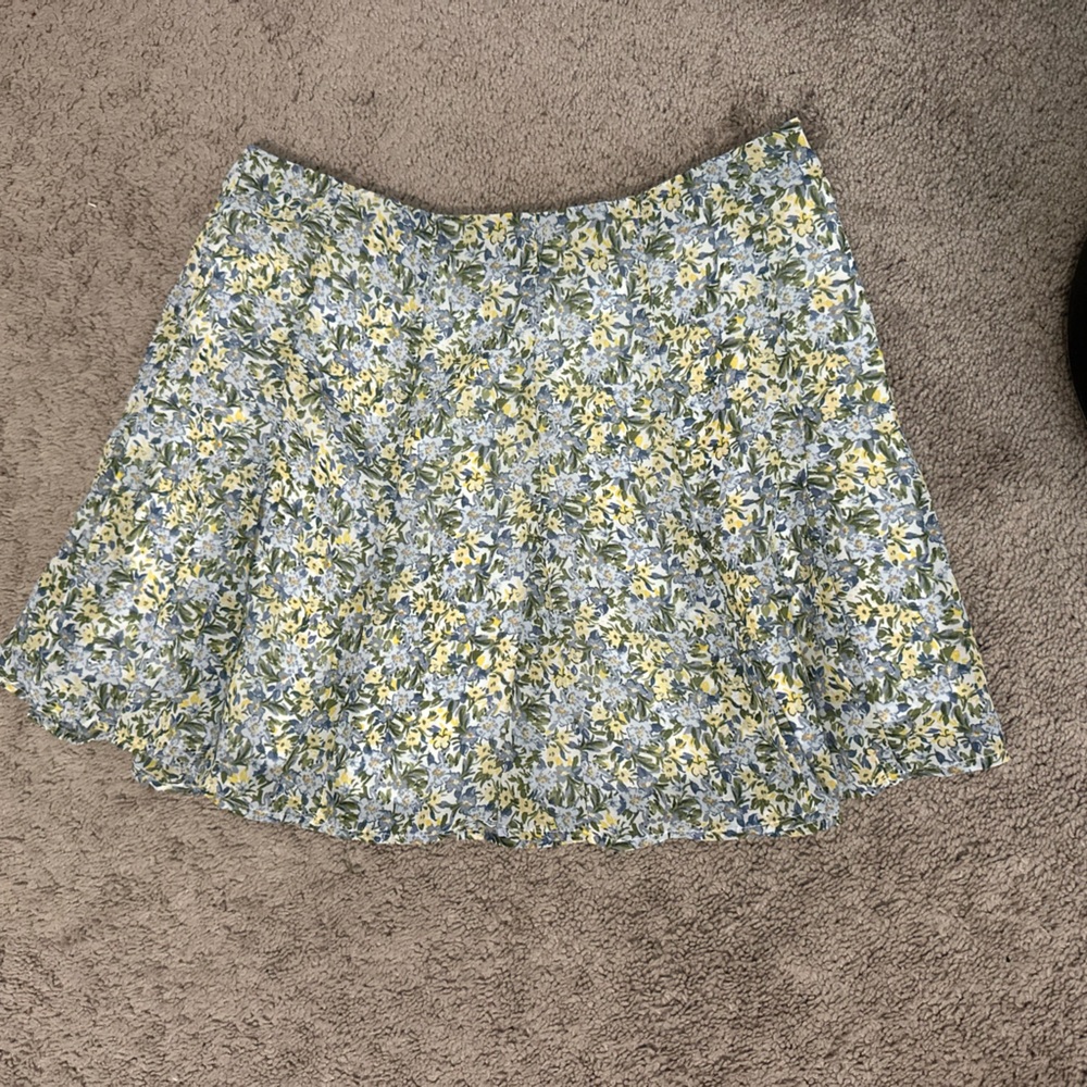 Medium beautiful floral lined skirt